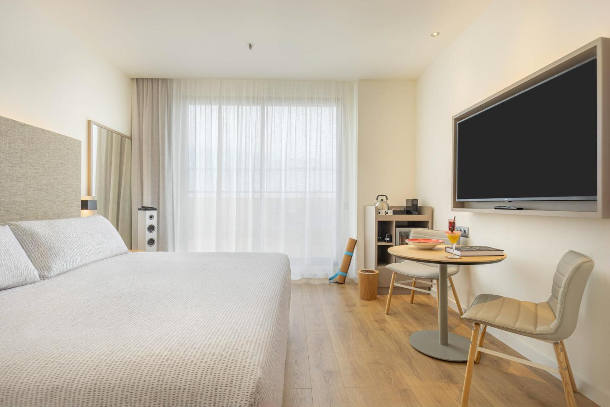 Innside By Melia Valencia Oceanic Ngoại thất bức ảnh