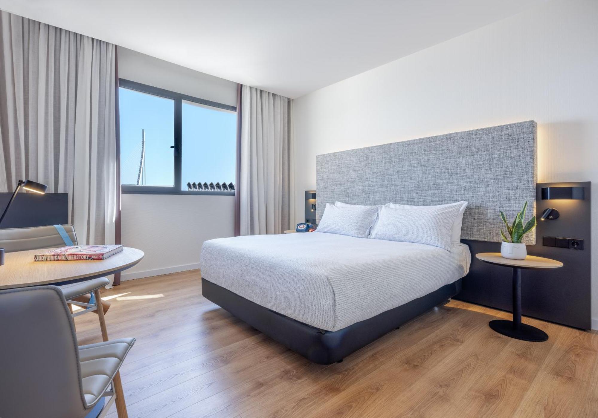 Innside By Melia Valencia Oceanic Ngoại thất bức ảnh
